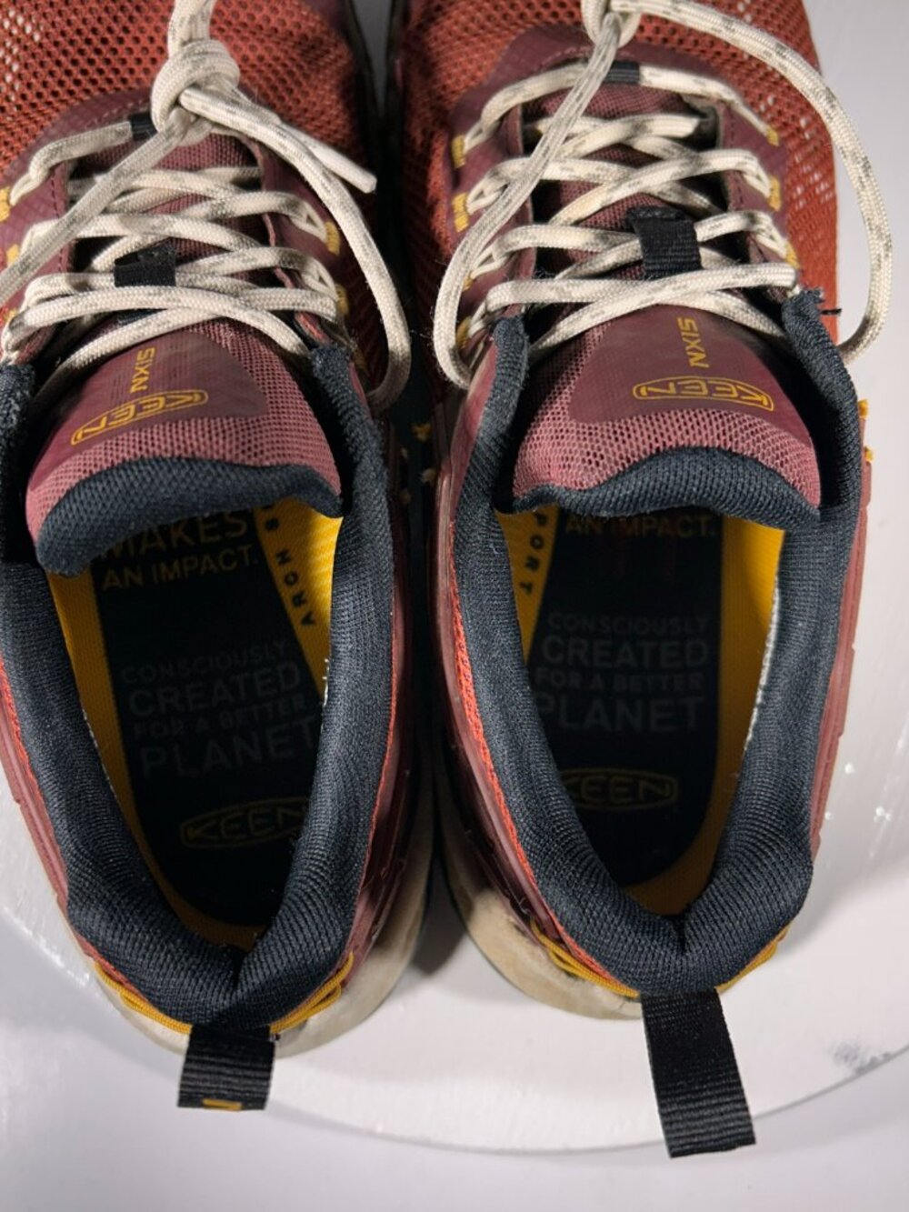 KEEN NXIS Womens Hiking Shoes Size 8.5 Brown Waterproof Sneakers Camping Trail - Picture 9 of 12